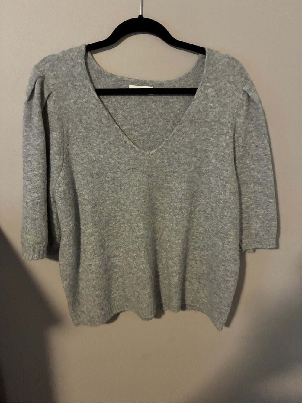 Nine West Light Gray V-Neck Sweater